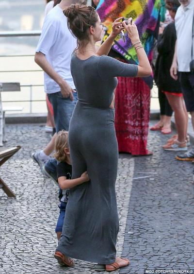 8P Alessandra Ambrosio see-through pics