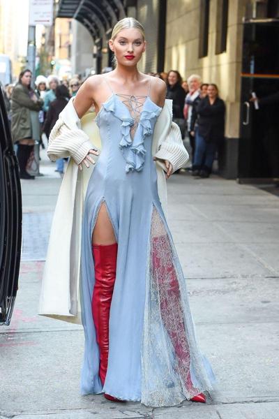 22P Elsa Hosk Dekolleté