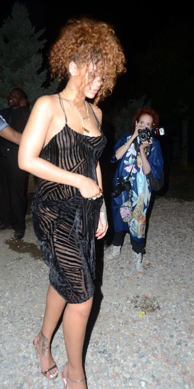 8P Rihanna see-through pics