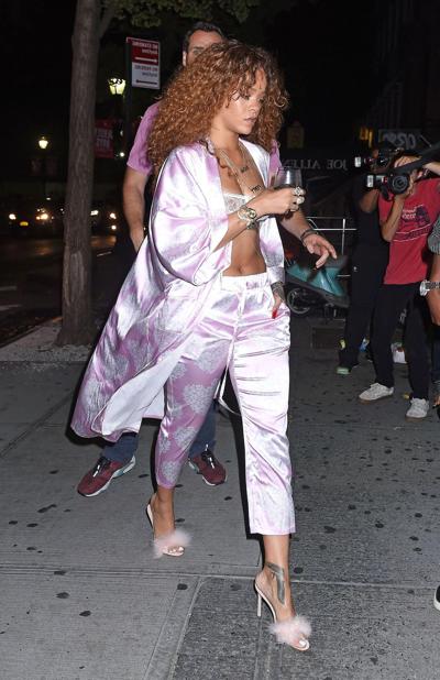 12P See-through photos of Rihanna
