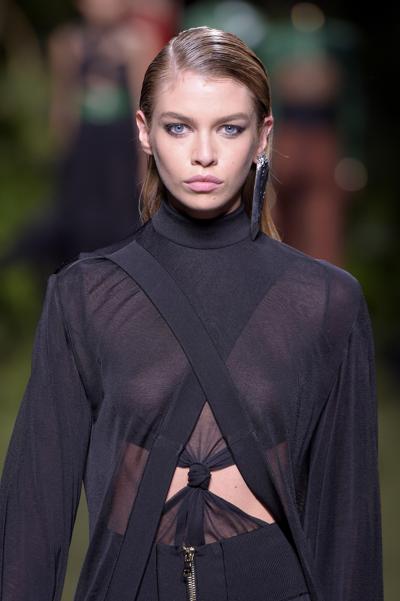 5P Stella Maxwell See-Through Photos