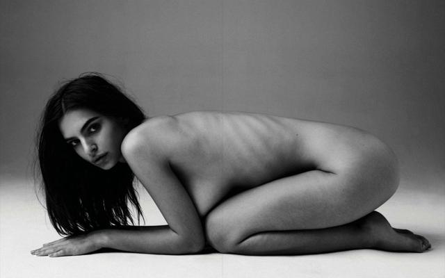 9P Emily Ratajkowski Nude Pics