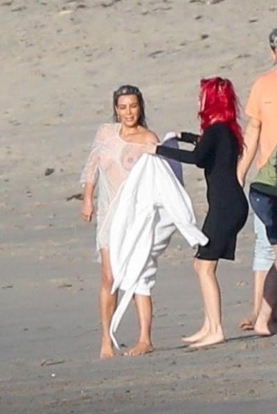 18P Kim Kardashian transparent