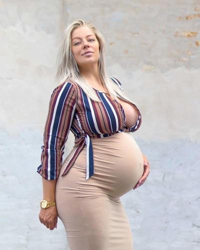25P Pregnant Milf Mia Sand