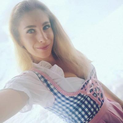 25P Sexy Dirndl Girls 405