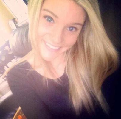 25P Hot Blonde College Babe Hidden Pics
