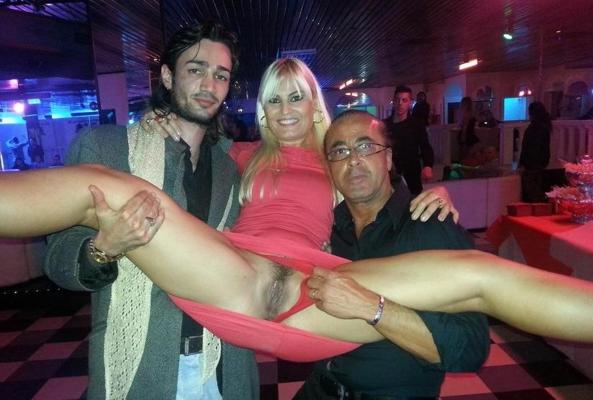 25P Great British Upskirts &amp; Oops 4