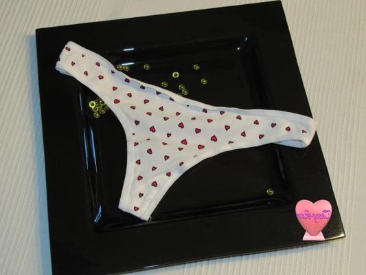 18P My sexy sisters little thongs