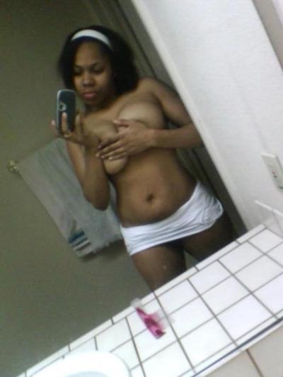 7P Nasty Ass Thick Lil Hoodrat Bitch