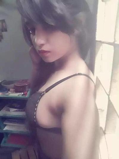 12P bangladeshi cute girl in pink sharee nude