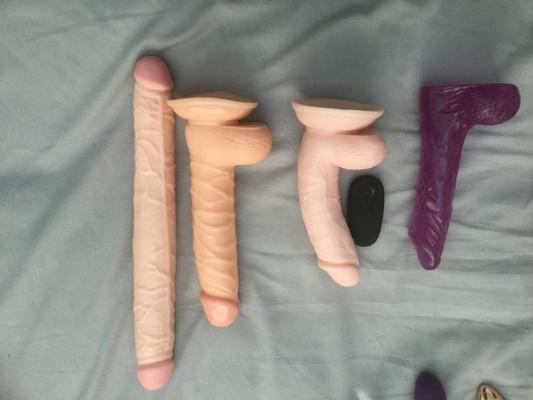 5P The toys my pussy likes