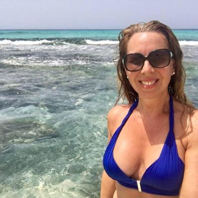 25P British UK Matures in Bikinis 26
