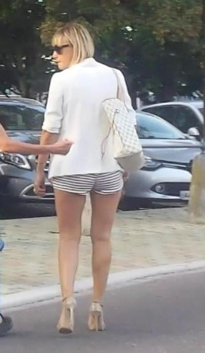 9P sexy milf mini short long legs high heels so hot