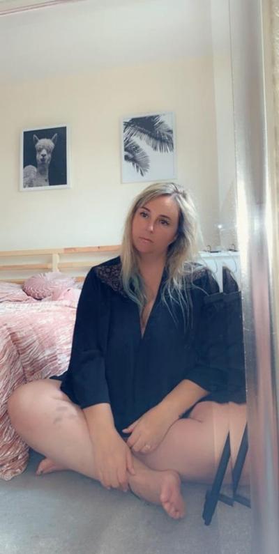 13P Ellie, sexy UK Chunky MILF Slut