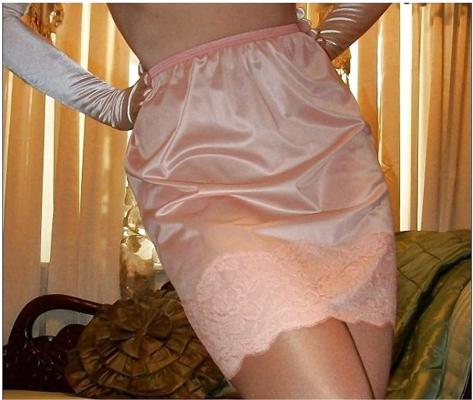 25P Silky Lacy Lingerie Slips Panties And More !