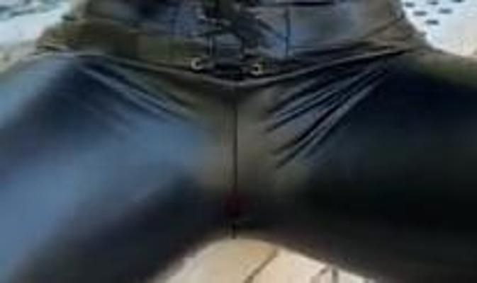 25P Cameltoe de cuero 12
