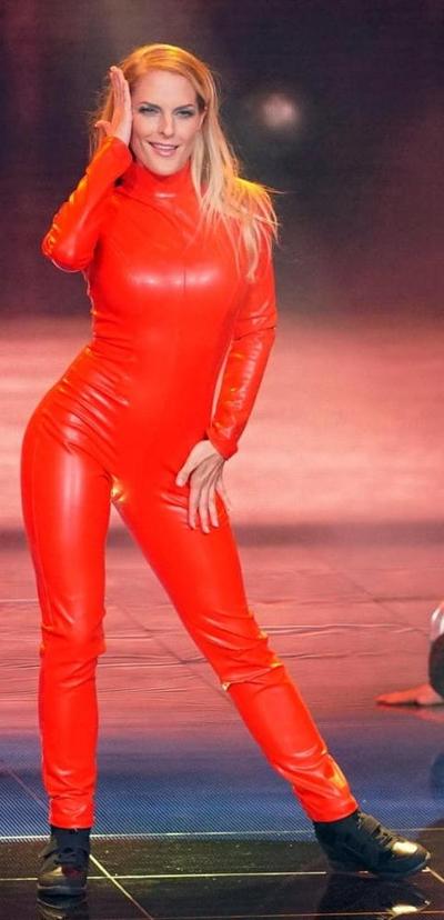 25P Sandy Molling Fit As Fuck 2