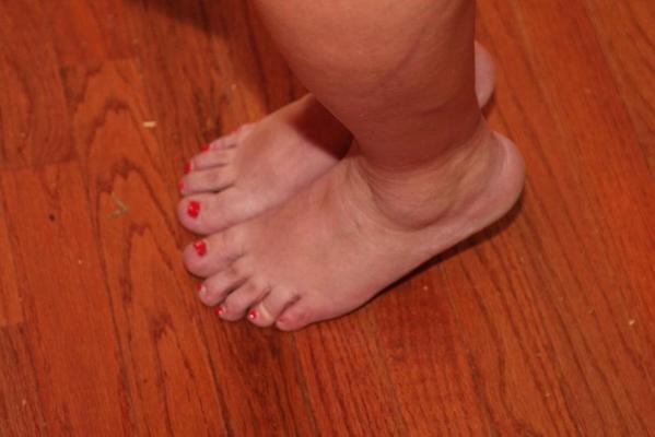 25P Feet photos