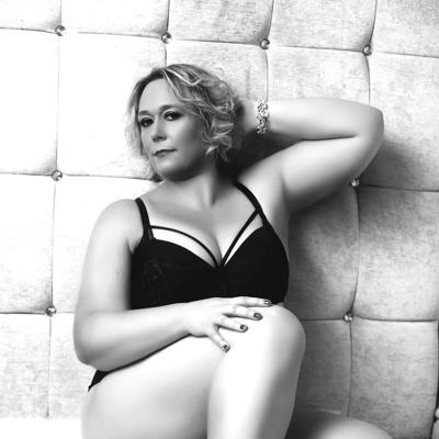 12P Sarah, sexy UK Chunky MILF Slut