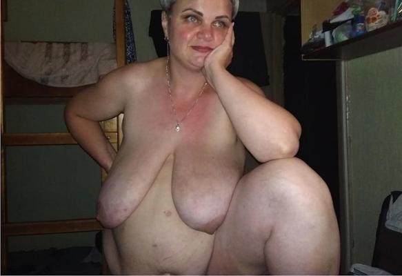 25P Older and hot 282 (Saggy tits)
