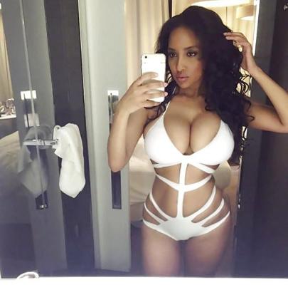25P big breasts in swimwear 7