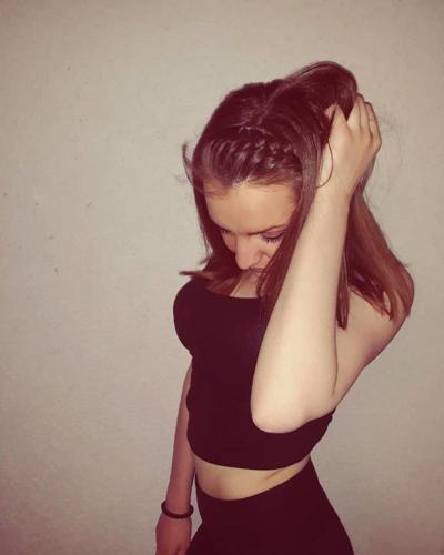 25P Serbian hot slut teen mom beautiful ass Nina Miladinovic