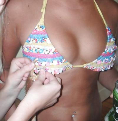 4P Sexy amateur girls tits and bikinis