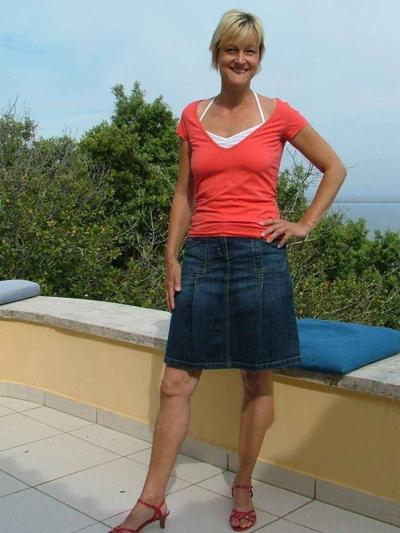 11P German Outdoor Exhib Milf Renate
