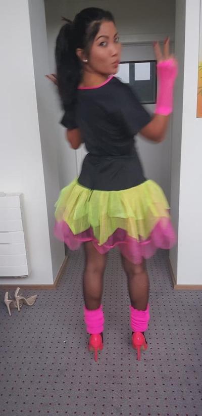 16P I'm a party Girl