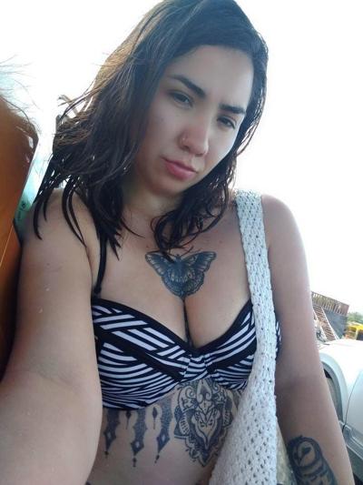 8P Yoli! Big Boobs and Tatooed Girl!