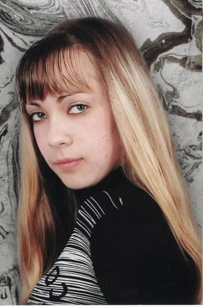 8P Shy brunette teen