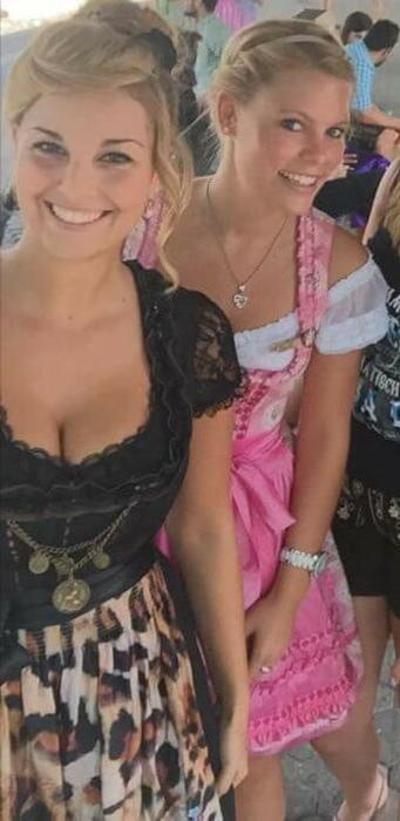 25P Sexy Dirndl Girls 385