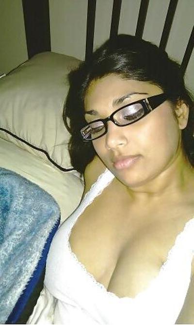 6P Pakistani girl Noori