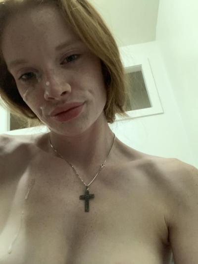 25P Awesome nasty redhead cute tiny teen girl Olivia private pic