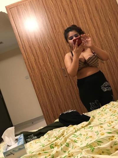 13P Hottest Sexiest babe in hotel