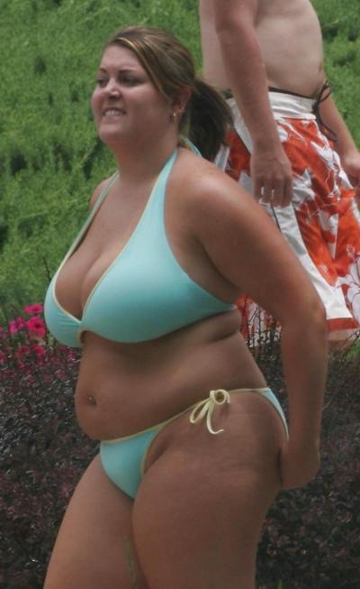 18P Curvy Chubby girls in BIKINIS