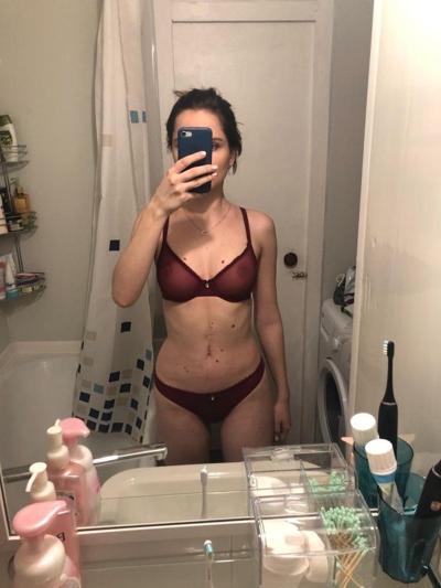 25P habits clothes non nude
