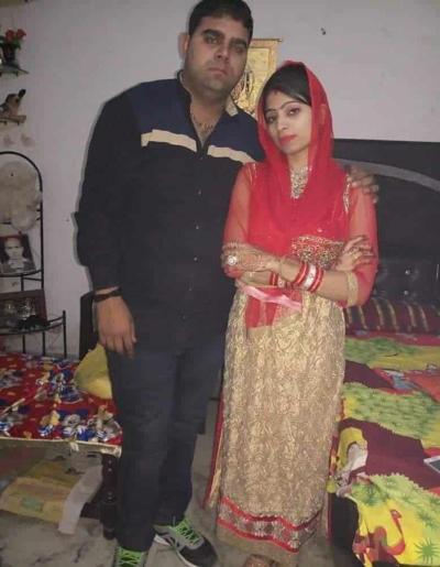 9P Desi married couple