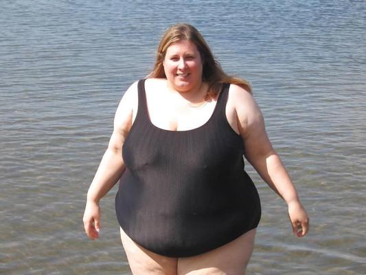 25P フーディマン SSBBW 351: 太った遅滞者がコントロールを失った。バカなデブ。