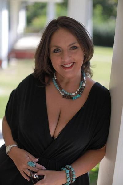 25P Beautiful and Busty MILFs 43
