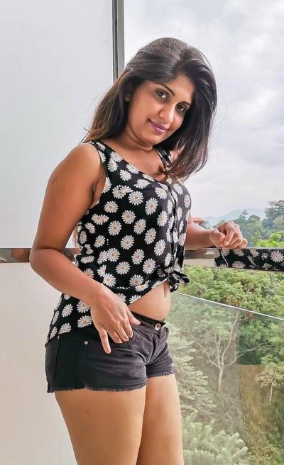 25P Desi girls