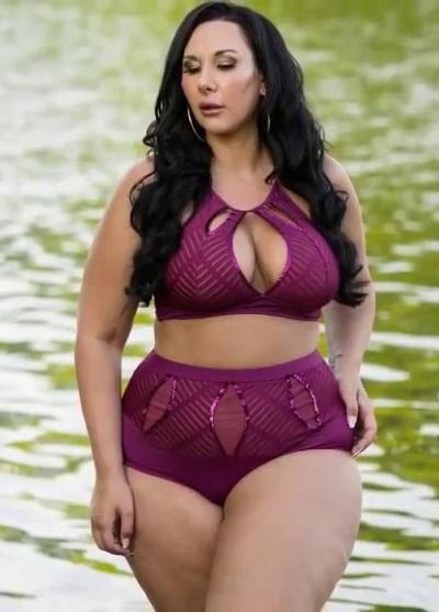 25P Plus size and curvy