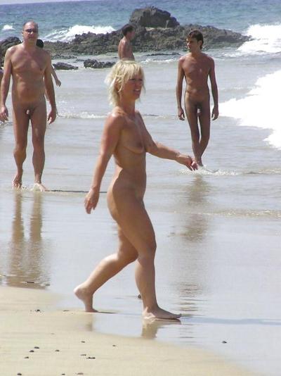 25P Nudist Beach Fun