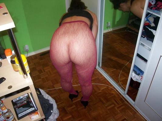 11P Sexy girl with big booty 2 (red stockings)