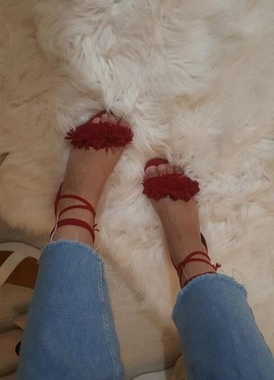 25P Turkish girls showing off