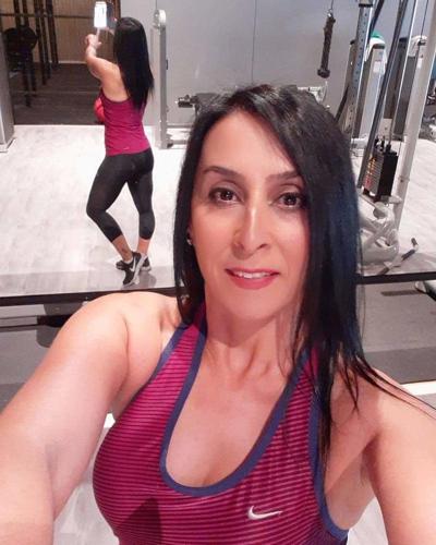 21P tas gibi olgun (sexy turkish milf)