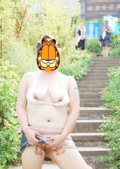 20P outdoor public