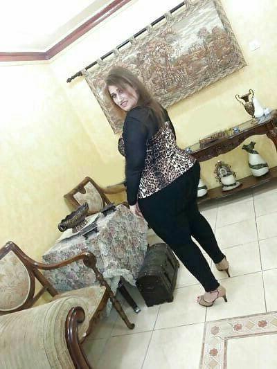 25P The BIGGEST Arab Ass - BIG Booty Hijab BBW MILF Whore