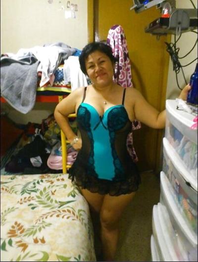 10P Gorda madura con celulitis