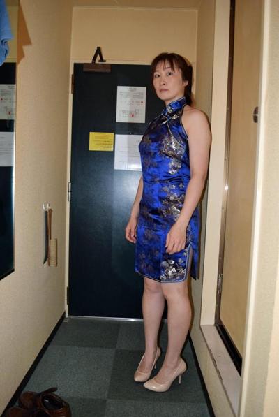 12P Amateur Asian 2570